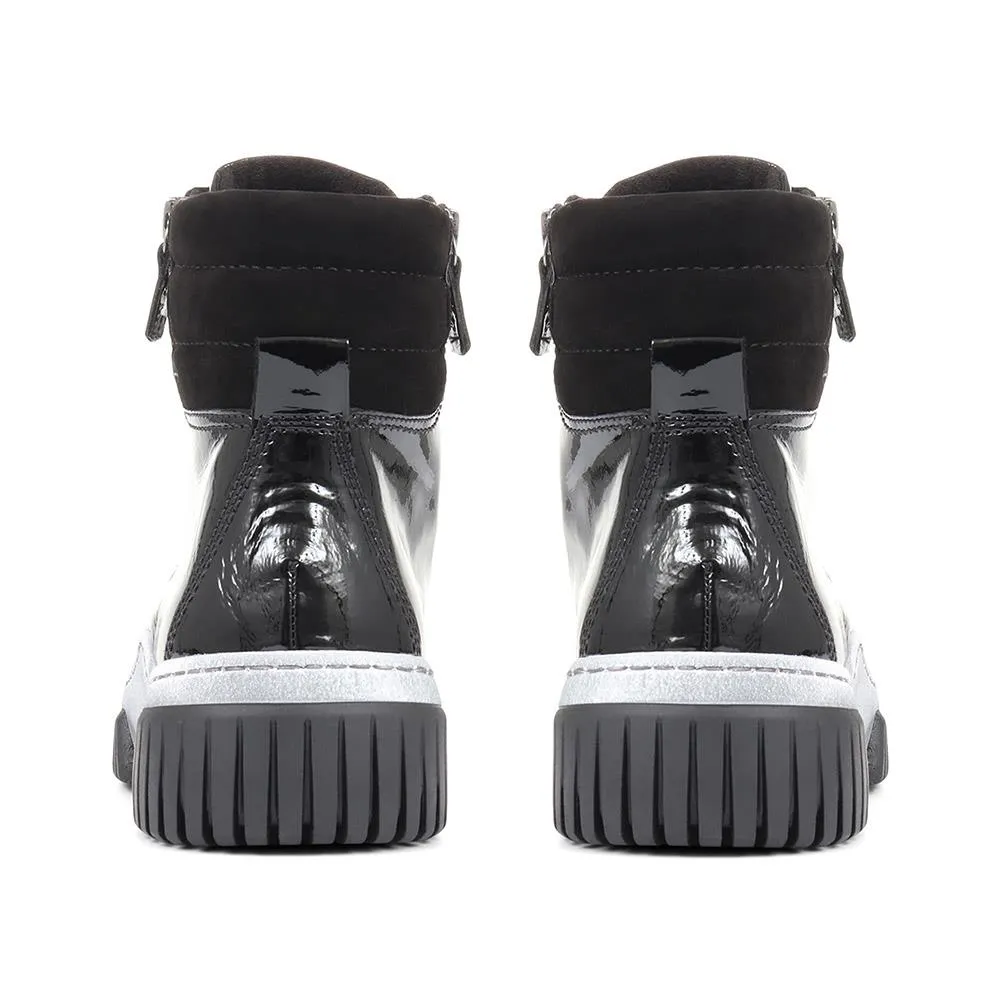 Acacia Leather High Top Trainers - GAB34518 / 321 161