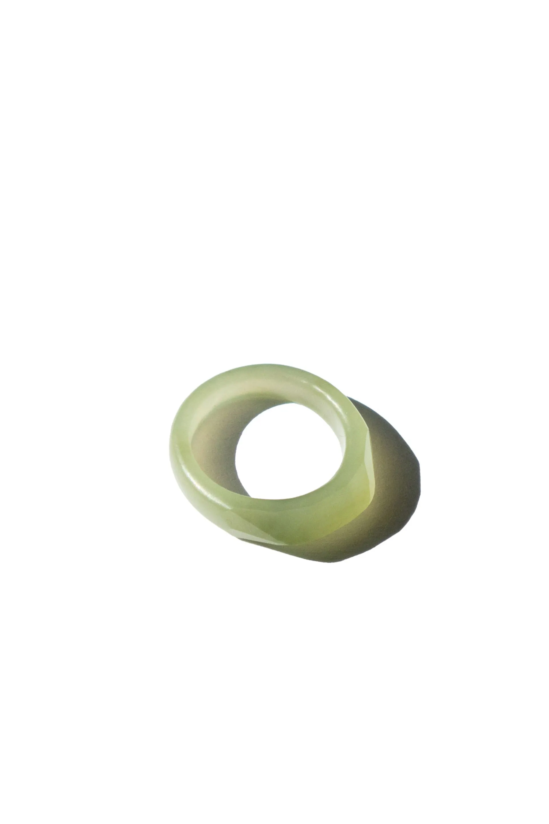 Dia — Structured green jade ring