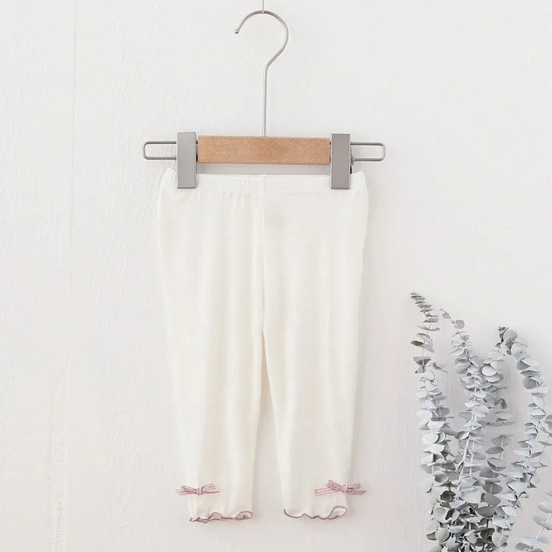 Eleanor Ruffle Bow Capri Leggings