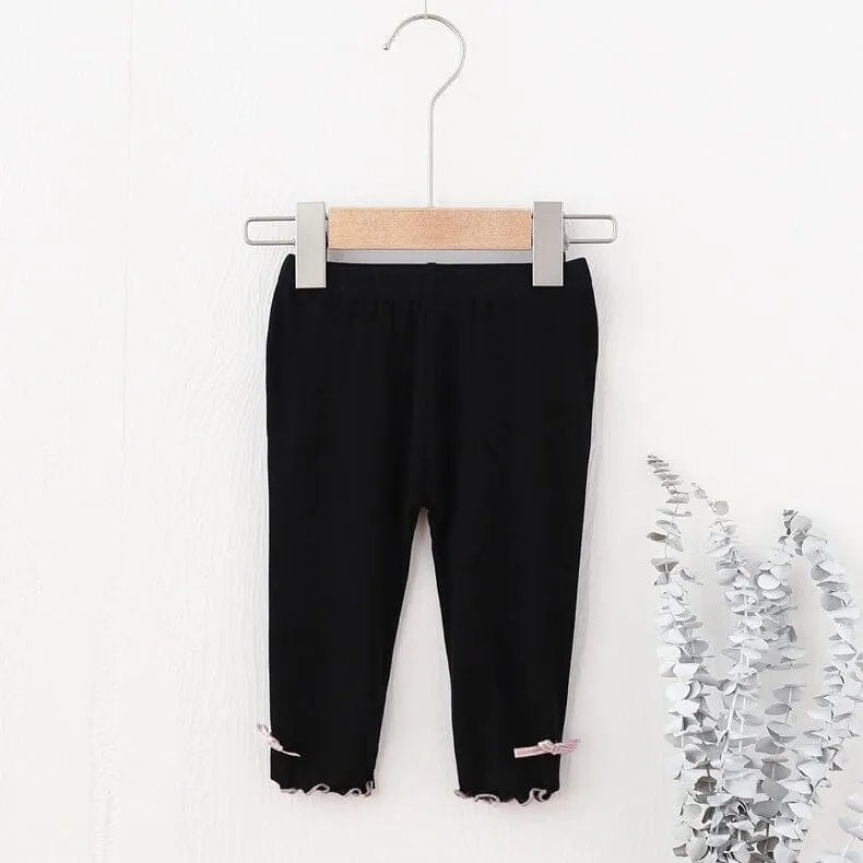 Eleanor Ruffle Bow Capri Leggings