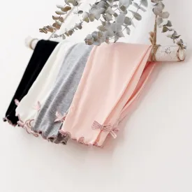 Eleanor Ruffle Bow Capri Leggings
