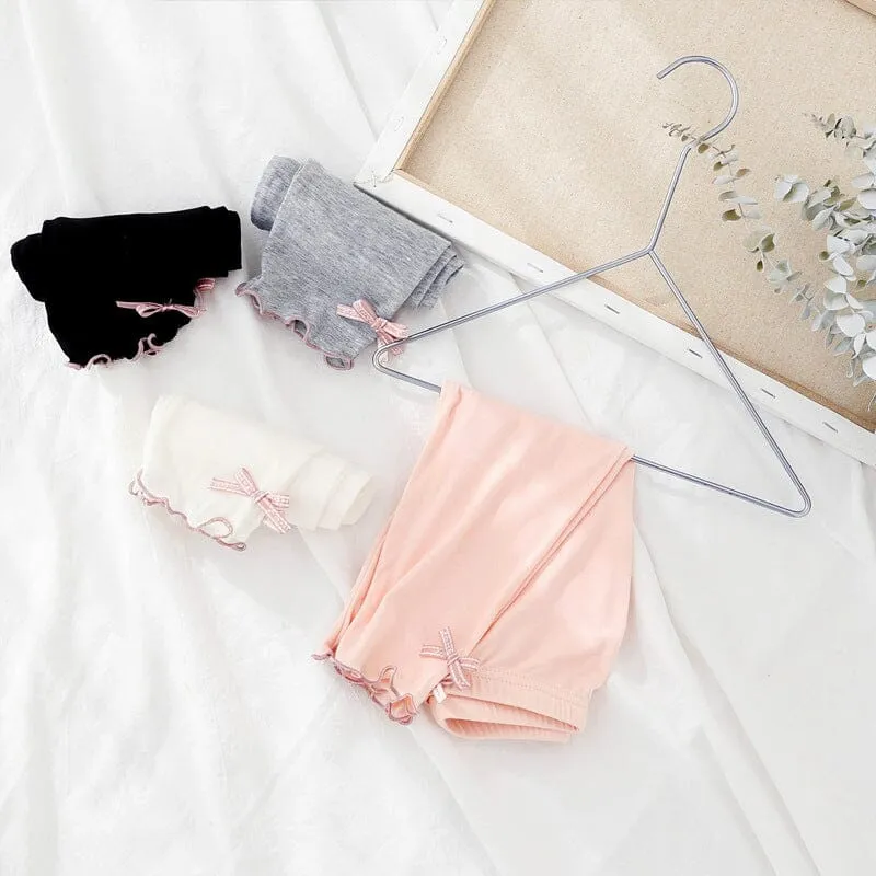Eleanor Ruffle Bow Capri Leggings
