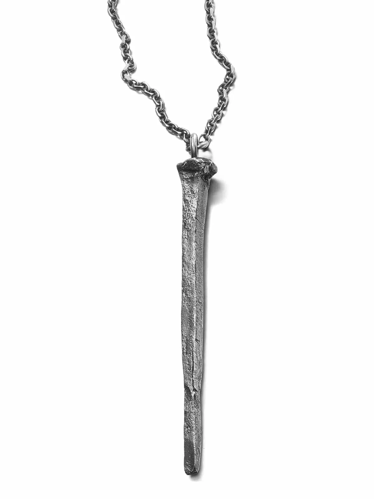 Nailed necklace