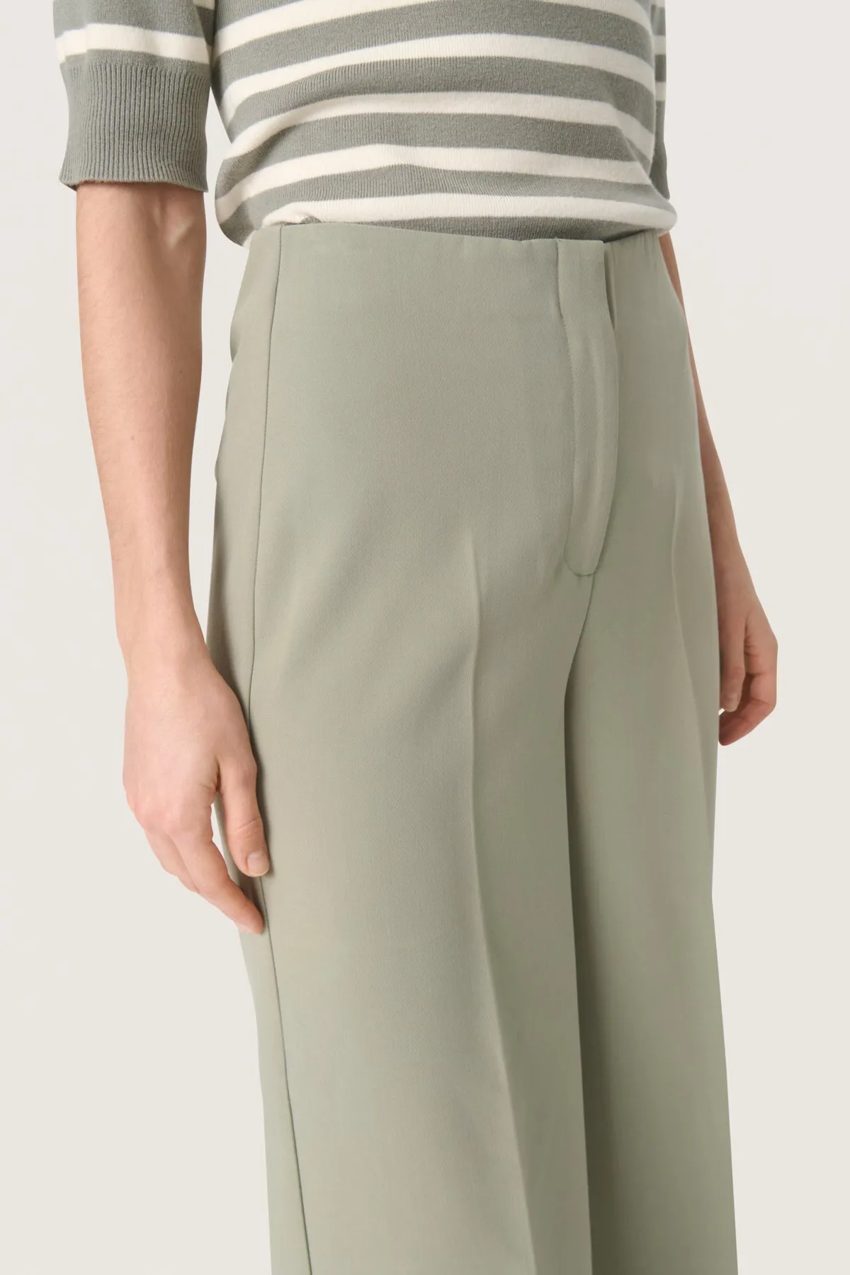 Pantalon Corinne Wide Cropped shadow