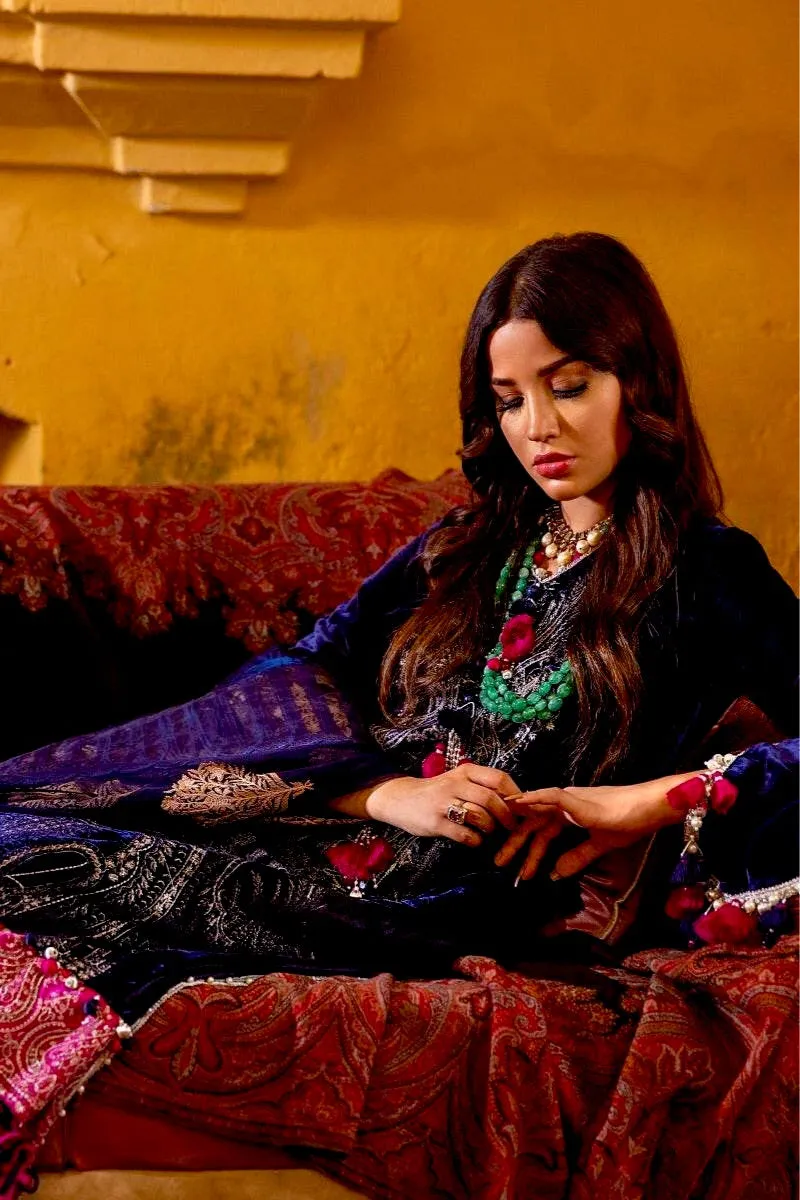 Sana Safinaz Luxury Winter Collection '21 – V211-004-CT