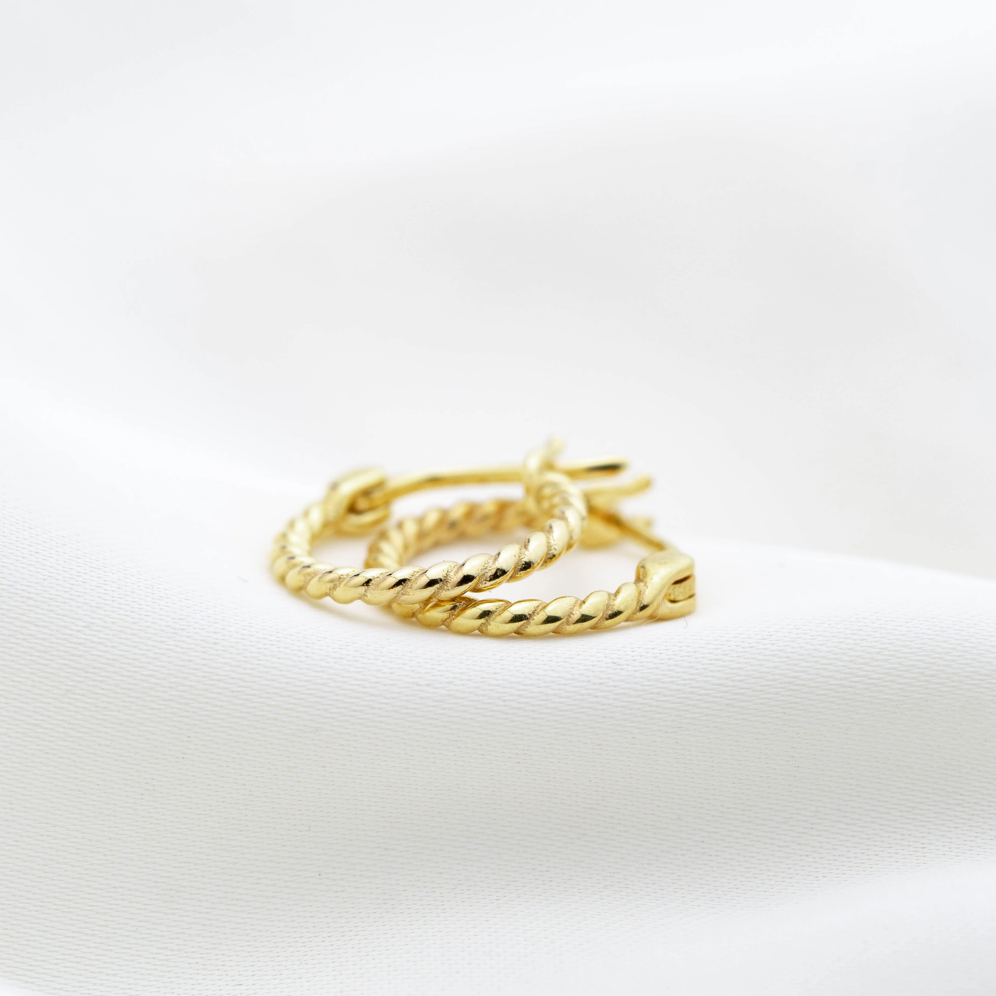 Small Twisted Hoop