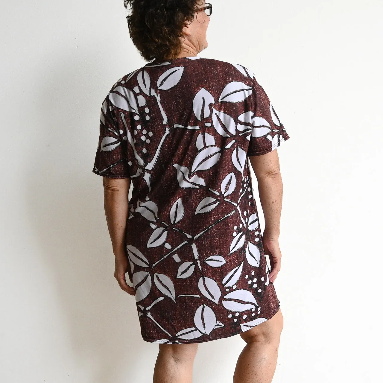 Sporty Plus Size T-shirt Dress - Island Leaves